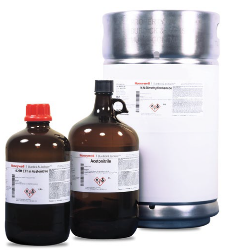 Acetonitrile-based wash solvent recovery 